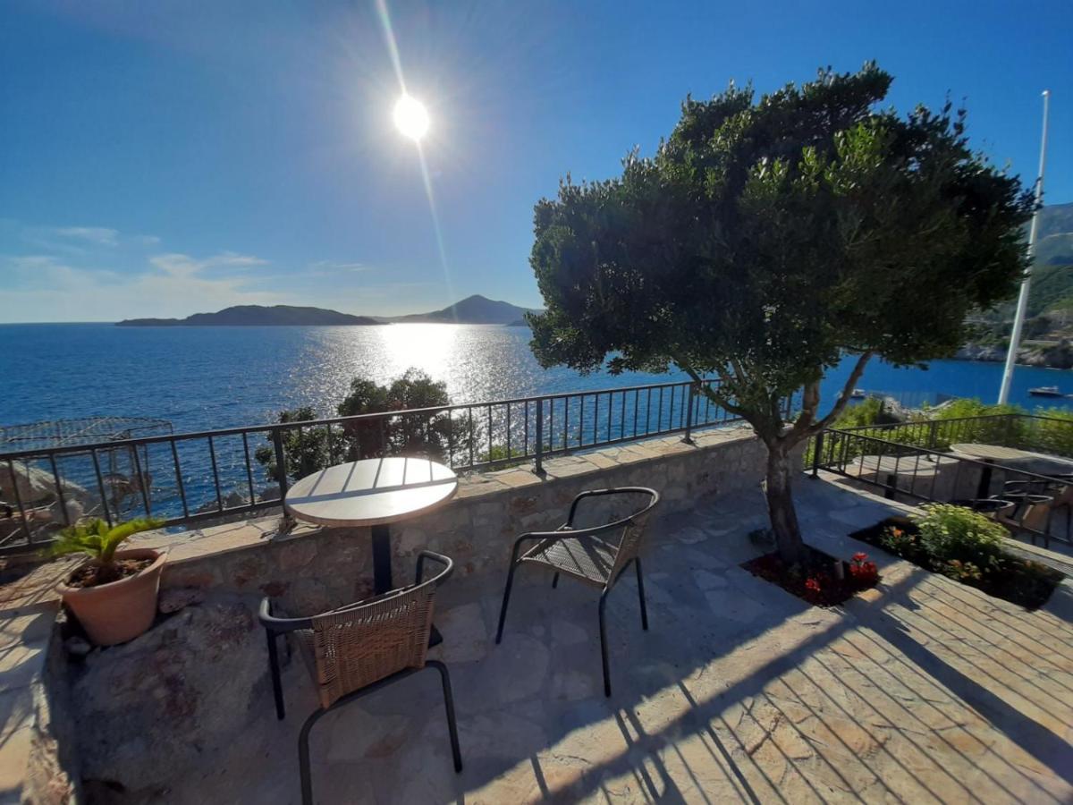 Apartments Mitrovici Milocer Sveti Stefan Bagian luar foto